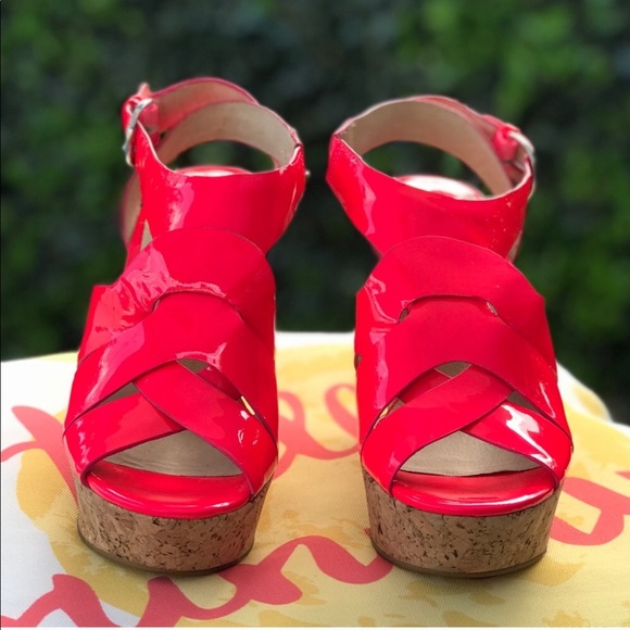 Joan & David Shoes - Joan & David SAISLEEN Platform Sandals ❤️
